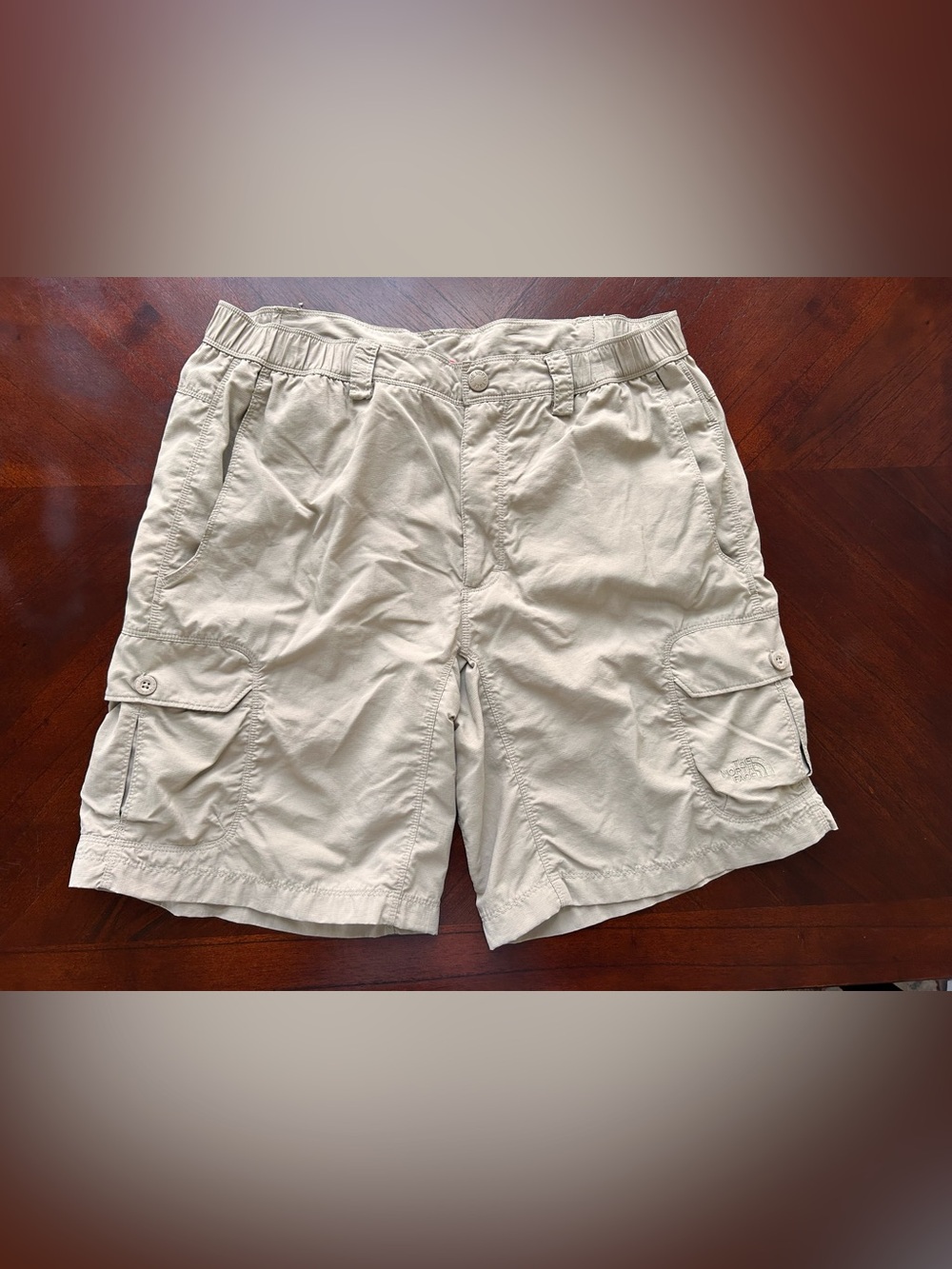 The North Face Men's Cargo Shorts - Light Beige size M